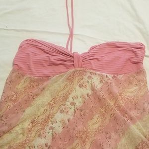Pink haltertop